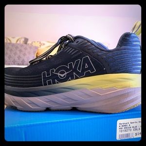 Hoka One One Bondi 6